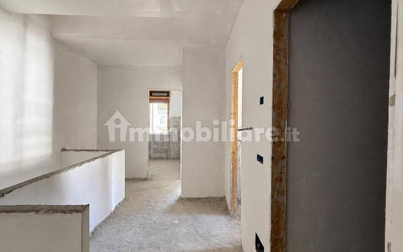 Villa bifamiliare via Romolo Carapacchi 43, Rieti — foto 3 di 28