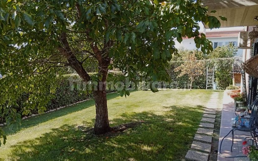 Villa a schiera via Europa, San Pelino, Avezzano — foto 3 di 4