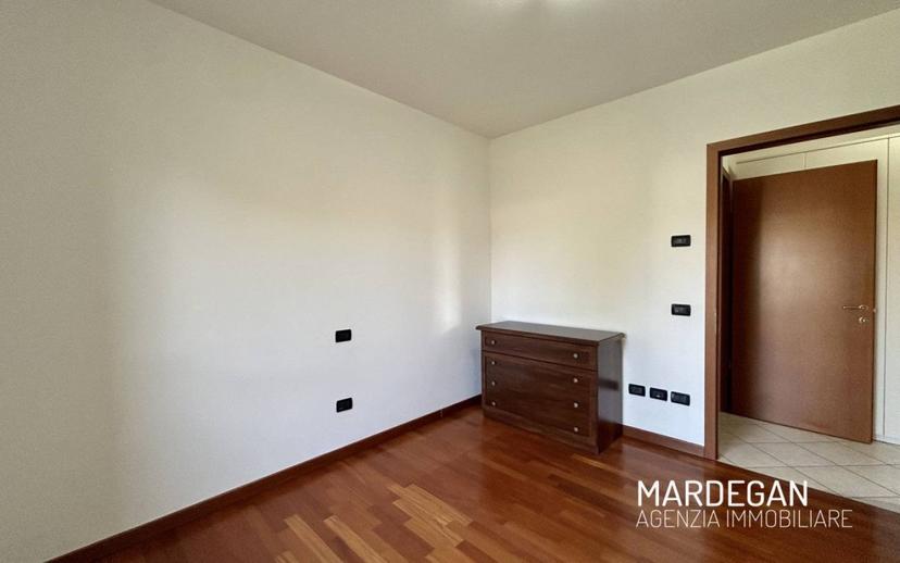 Quadrilocale via Fabio Filzi, Centro, Tombolo — foto 10 di 25