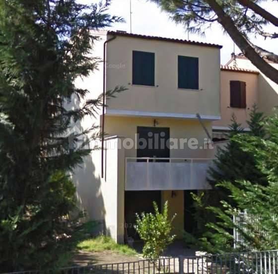 Villa a schiera via Giovane Italia, 13, Porto Garibaldi, Comacchio
