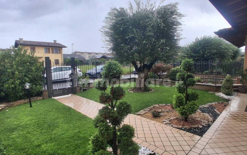 Quadrilocale via degli Antegnati, Castrezzato — foto 20 di 33