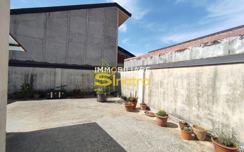 Terratetto plurifamiliare via Vincenzo Bellini 88, Paternò — foto 2 di 94