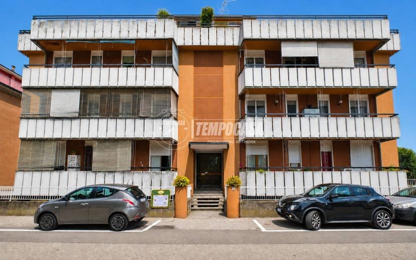 Bilocale buono stato, secondo piano, Galliate — foto 11 di 27