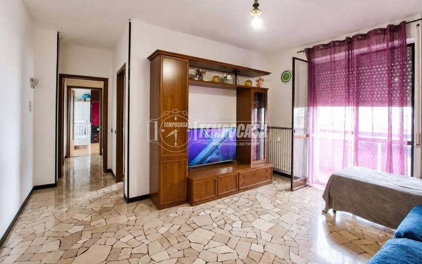 Bilocale buono stato, secondo piano, Galliate — foto 19 di 27