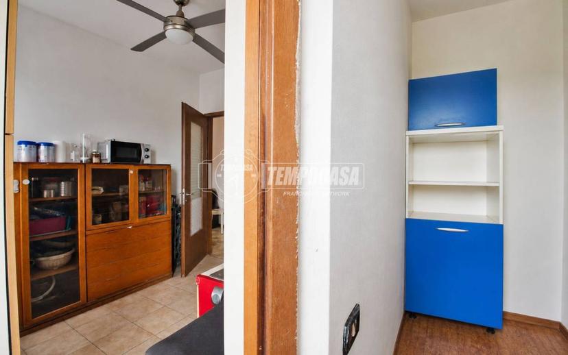 Bilocale buono stato, secondo piano, Galliate — foto 14 di 27