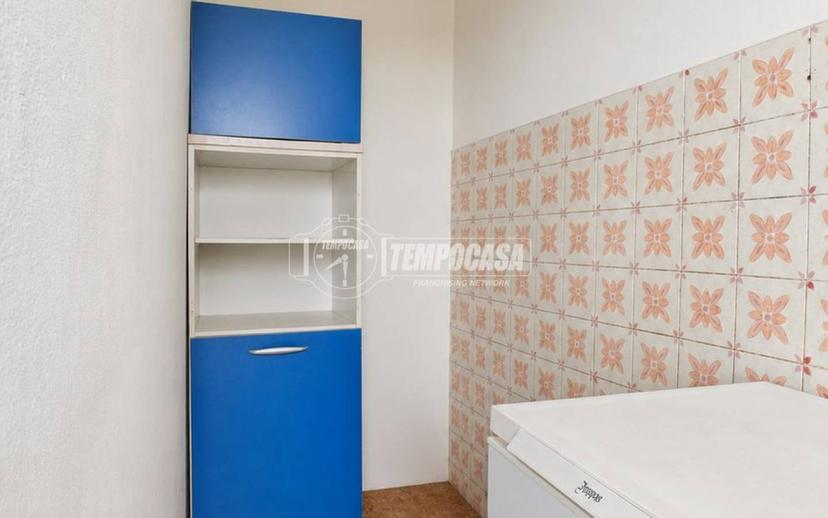 Bilocale buono stato, secondo piano, Galliate — foto 8 di 27