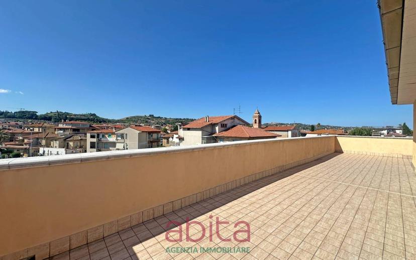 Attico via celso Ulpiani 13, Pagliare, Spinetoli — foto 18 di 21