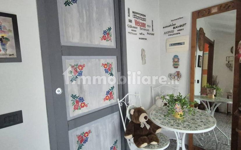 Appartamento in villa via Mulini 17, Mulini, Uggiate con Ronago — foto 8 di 27