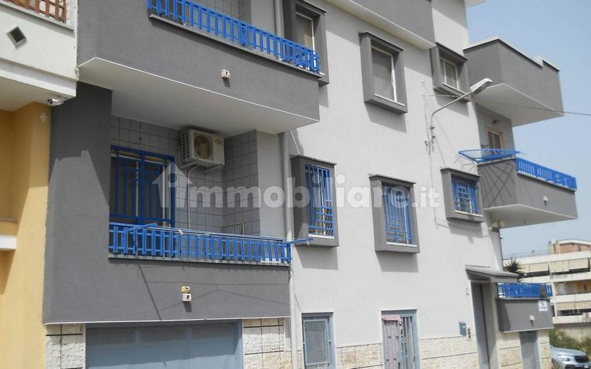 Appartamento via Giovanni Bovio 2, Acquaviva delle Fonti — foto 34 di 39