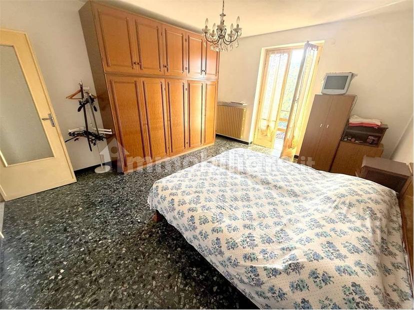 Terratetto unifamiliare 303 m², buono stato, Vargo, Stazzano