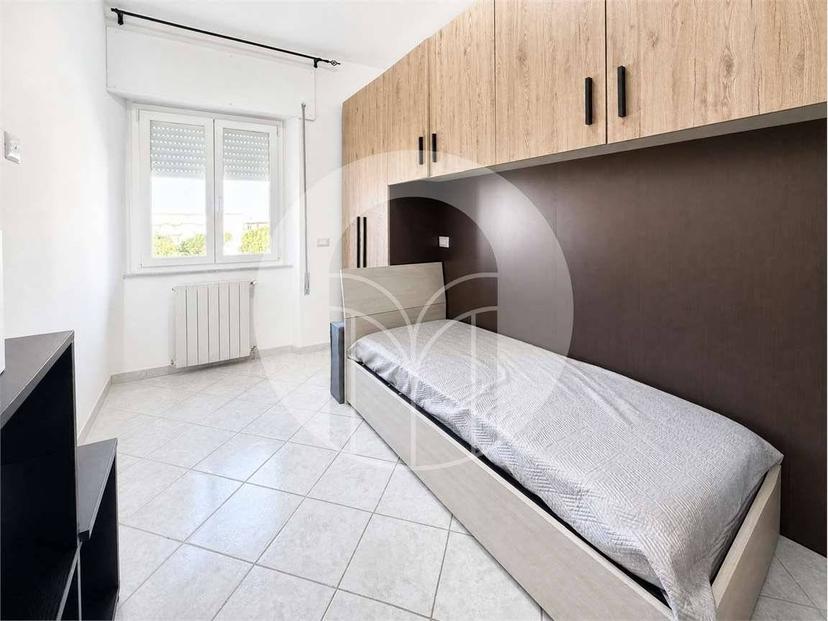 Trilocale buono stato, quarto piano, Via dei Mille, Grosseto