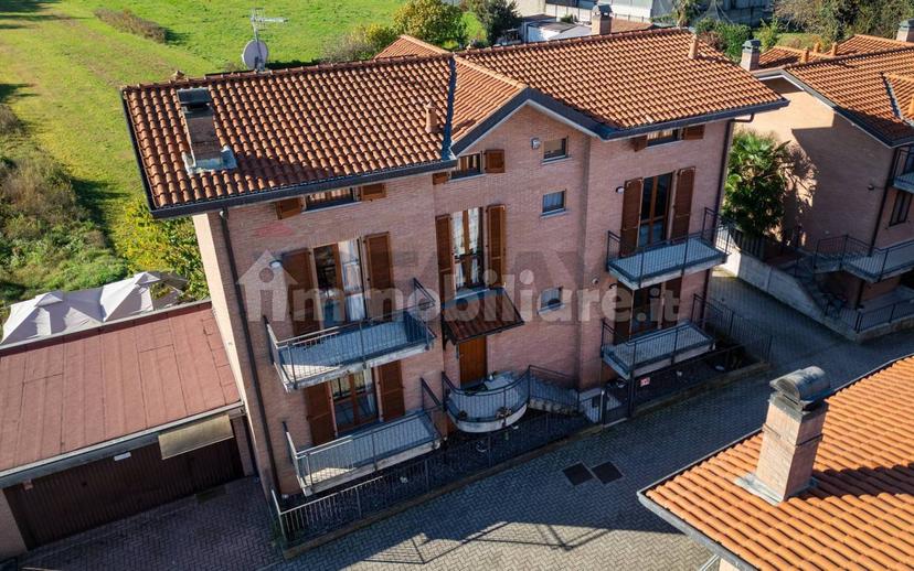 Quadrilocale ottimo stato, primo piano, Lonate Ceppino — foto 13 di 19