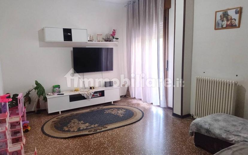 Quadrilocale via Albinoni 20, San Lazzaro, Vicenza
