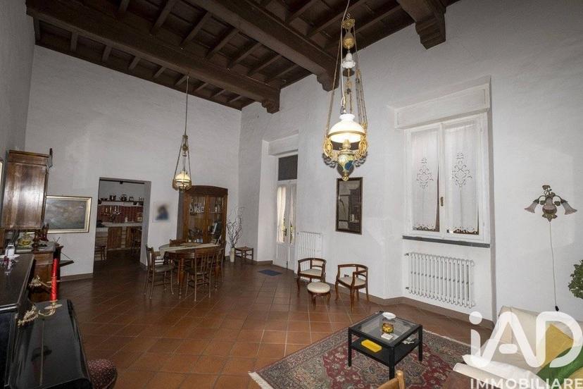 Villa unifamiliare piazza castello 11, Inverno, Inverno e Monteleone