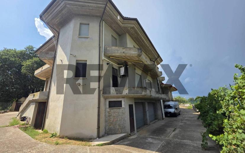 Terratetto unifamiliare via Migliaccio 245, Centro, Girifalco — foto 16 di 47