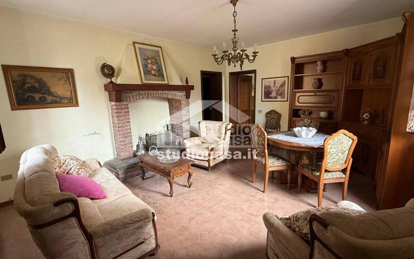 Terratetto unifamiliare 182 m², buono stato, Centro, Cella Dati — foto 7 di 12