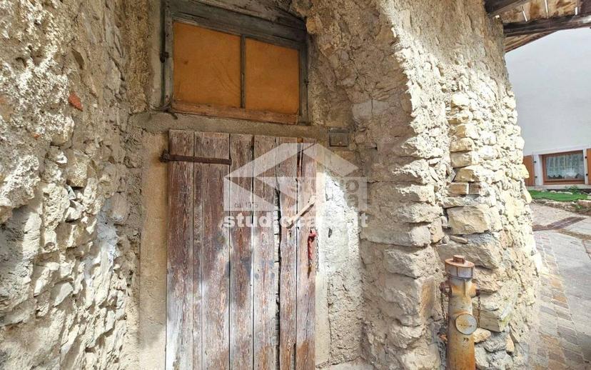 Rustico, da ristrutturare, 80 m², Noriglio, Collina Est, Rovereto — foto 2 di 12