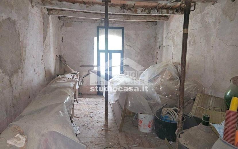 Rustico, da ristrutturare, 80 m², Noriglio, Collina Est, Rovereto