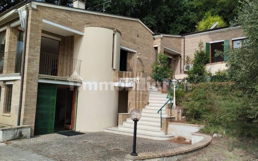 Villa unifamiliare, buono stato, 388 m², Colle Ardizio, Pesaro — foto 6 di 37