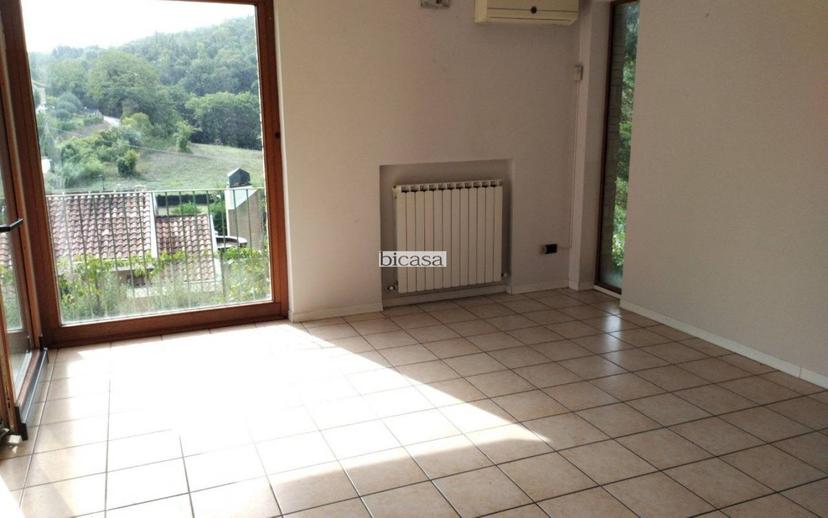 Villa unifamiliare, buono stato, 388 m², Colle Ardizio, Pesaro — foto 16 di 37