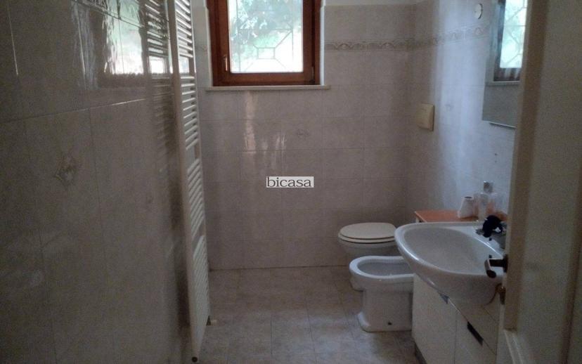 Villa unifamiliare, buono stato, 388 m², Colle Ardizio, Pesaro — foto 18 di 37