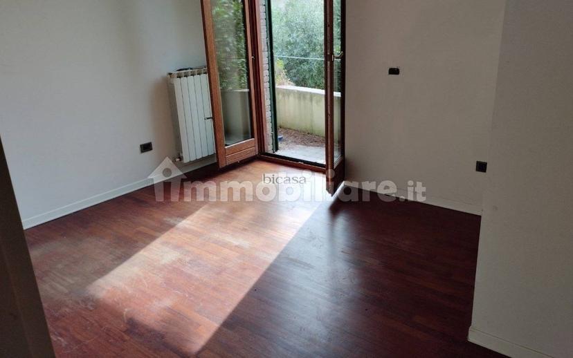 Villa unifamiliare, buono stato, 388 m², Colle Ardizio, Pesaro — foto 11 di 37