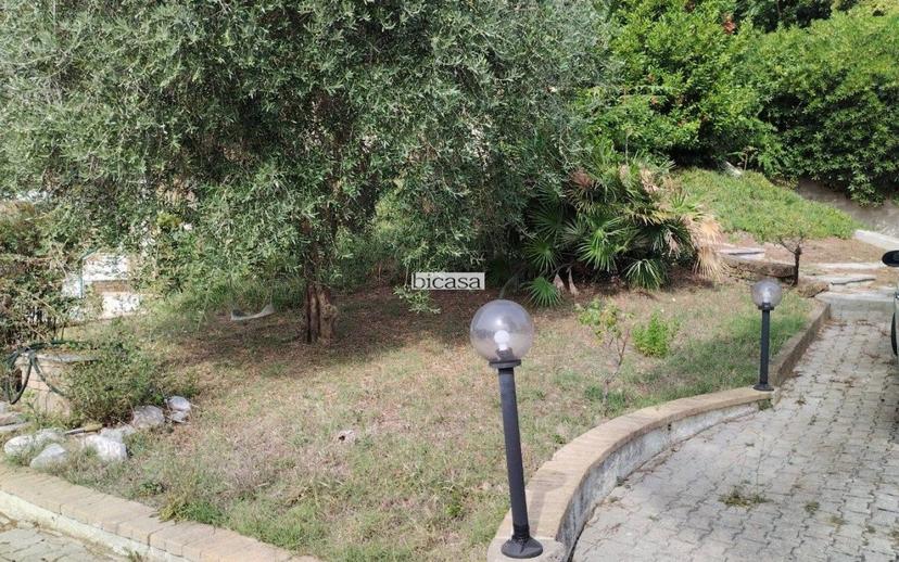Villa unifamiliare, buono stato, 388 m², Colle Ardizio, Pesaro — foto 37 di 37