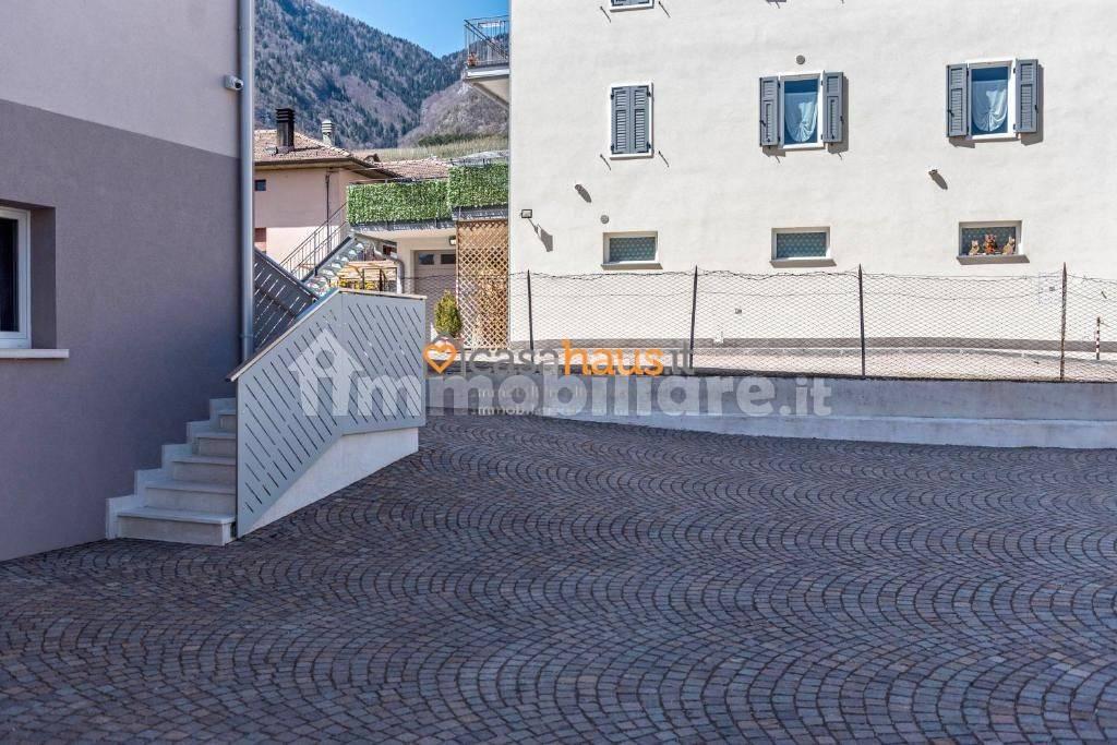 Villa bifamiliare, ottimo stato, 750 m², Tuenno, Ville d'Anaunia