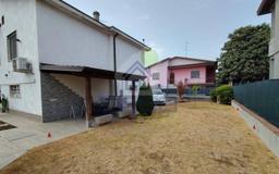 Terratetto unifamiliare 120 m², ottimo stato, Fombio