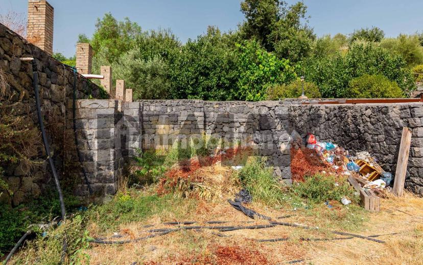 Villa unifamiliare via Nuova 11, Aci Catena