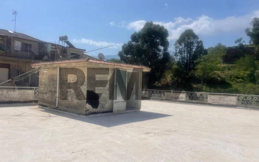 Terratetto unifamiliare largo San Giuliano 7, Centro, Randazzo — foto 2 di 24