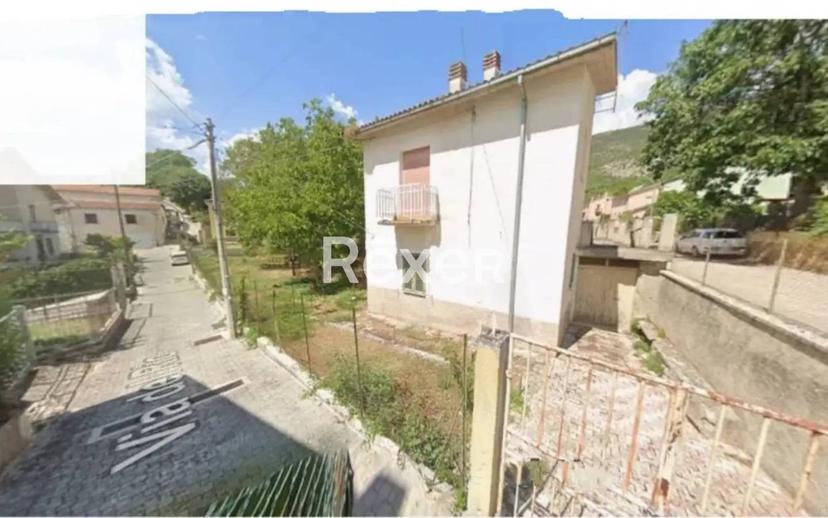 Terratetto unifamiliare via del Rio, Centro, Acciano — foto 4 di 6