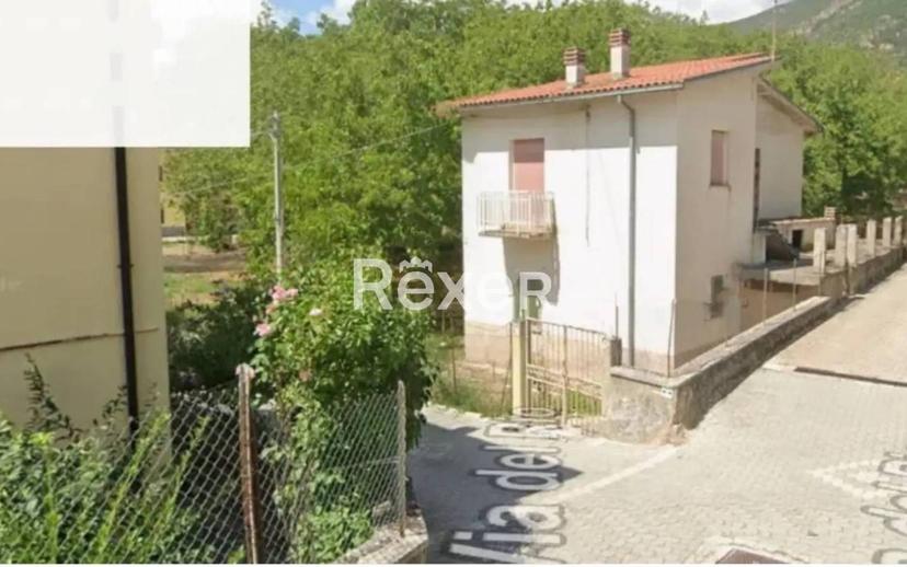 Terratetto unifamiliare via del Rio, Centro, Acciano — foto 2 di 6