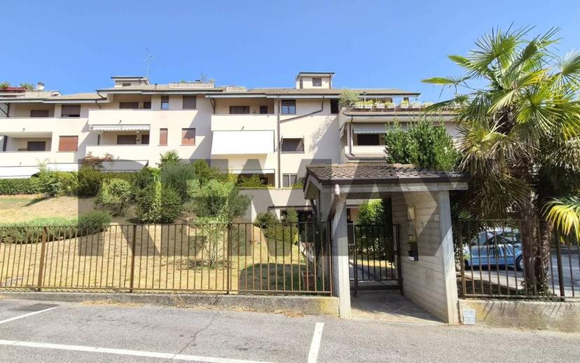 Trilocale via alla Cava 7, Lesmo — foto 2 di 26