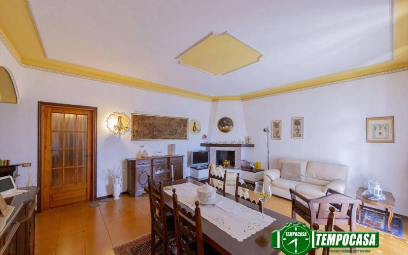 Villa bifamiliare via Alcide De Gasperi, Centro, Cura Carpignano — foto 2 di 12
