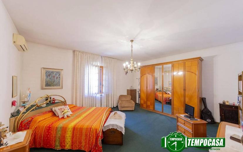 Villa bifamiliare via Alcide De Gasperi, Centro, Cura Carpignano — foto 4 di 12