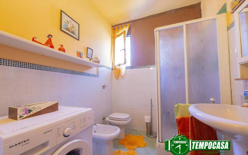 Villa bifamiliare via Alcide De Gasperi, Centro, Cura Carpignano — foto 3 di 12