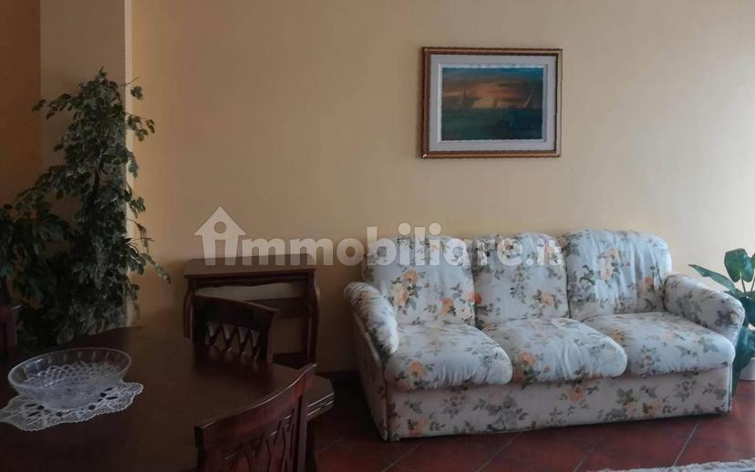 Trilocale ottimo stato, secondo piano, Chiavazza, Biella