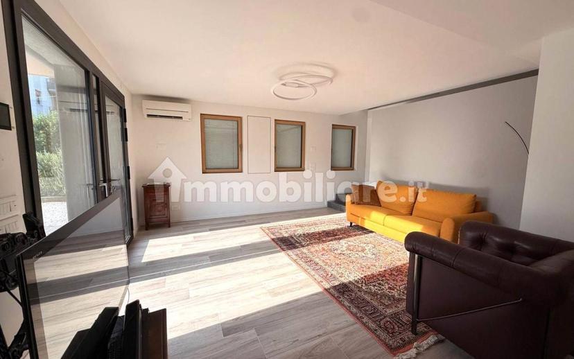 Villa bifamiliare, ottimo stato, 118 m², Mestre, Venezia