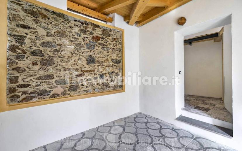 Trilocale ottimo stato, secondo piano, Centro, Musso — foto 14 di 27