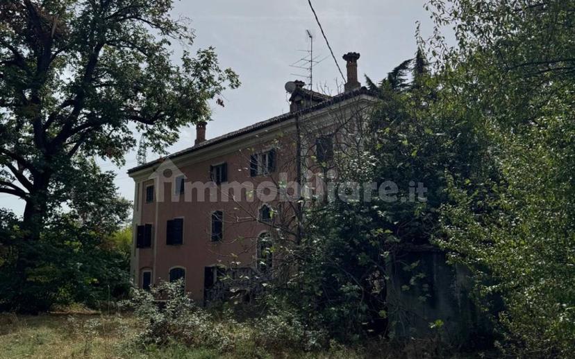 Villa plurifamiliare Strada Stradella, Novi Ligure — foto 5 di 57