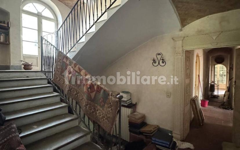 Villa plurifamiliare Strada Stradella, Novi Ligure