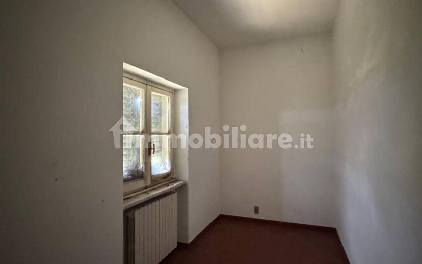 Villa plurifamiliare Strada Stradella, Novi Ligure — foto 2 di 57