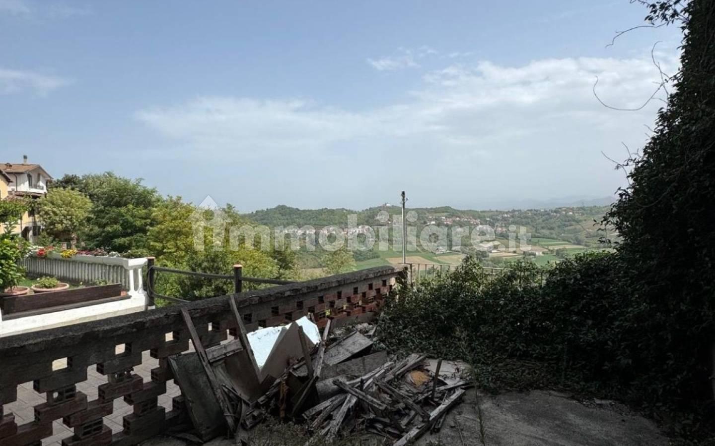 Villa a schiera via Roma, Centro, Parodi Ligure