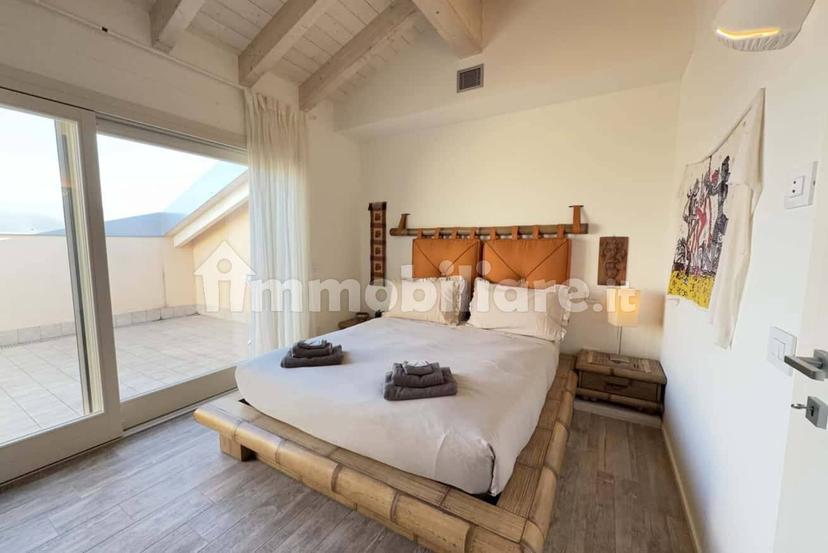Trilocale via Miralago, Peschiera del Garda — foto 15 di 38