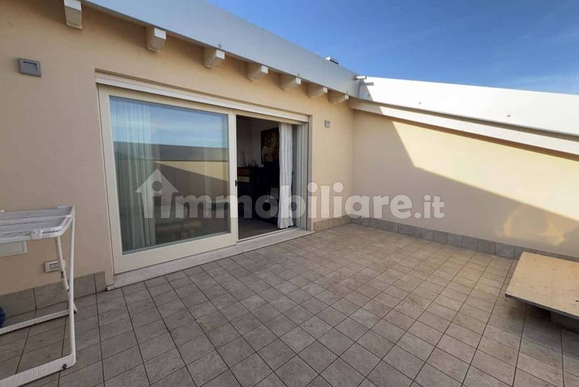 Trilocale via Miralago, Peschiera del Garda — foto 29 di 38