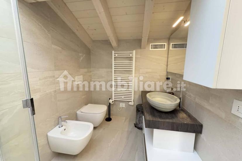 Trilocale via Miralago, Peschiera del Garda — foto 6 di 38
