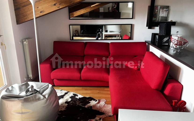 Bilocale ottimo stato, secondo piano, Vedano Olona — foto 5 di 11