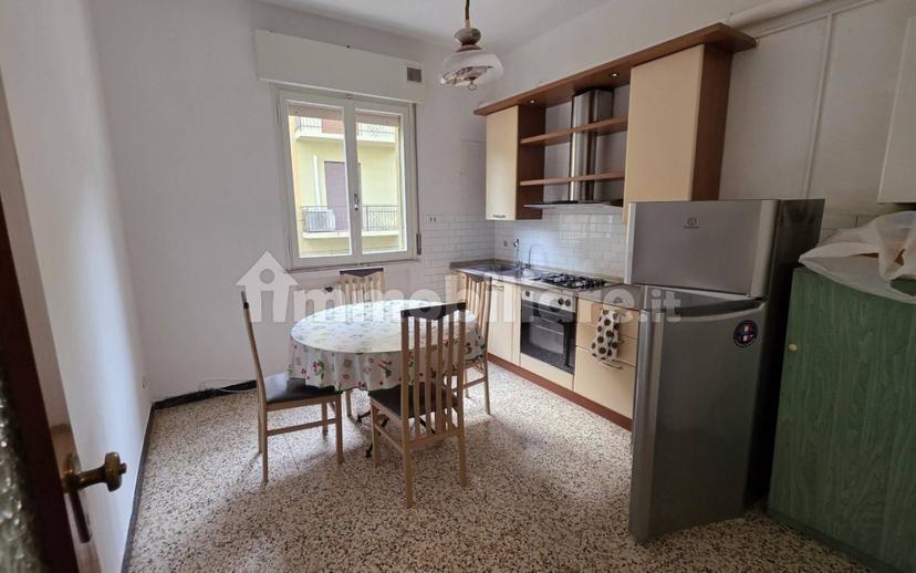 Bilocale buono stato, primo piano, Regina Pacis, Reggio Emilia — foto 12 di 13