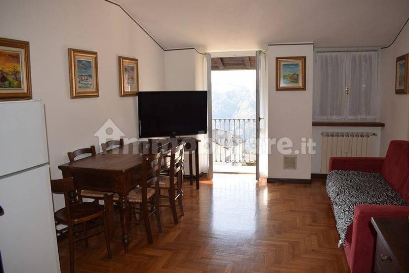 Trilocale via Papa Giovanni XXIII, Centro, Cornalba — foto 13 di 17